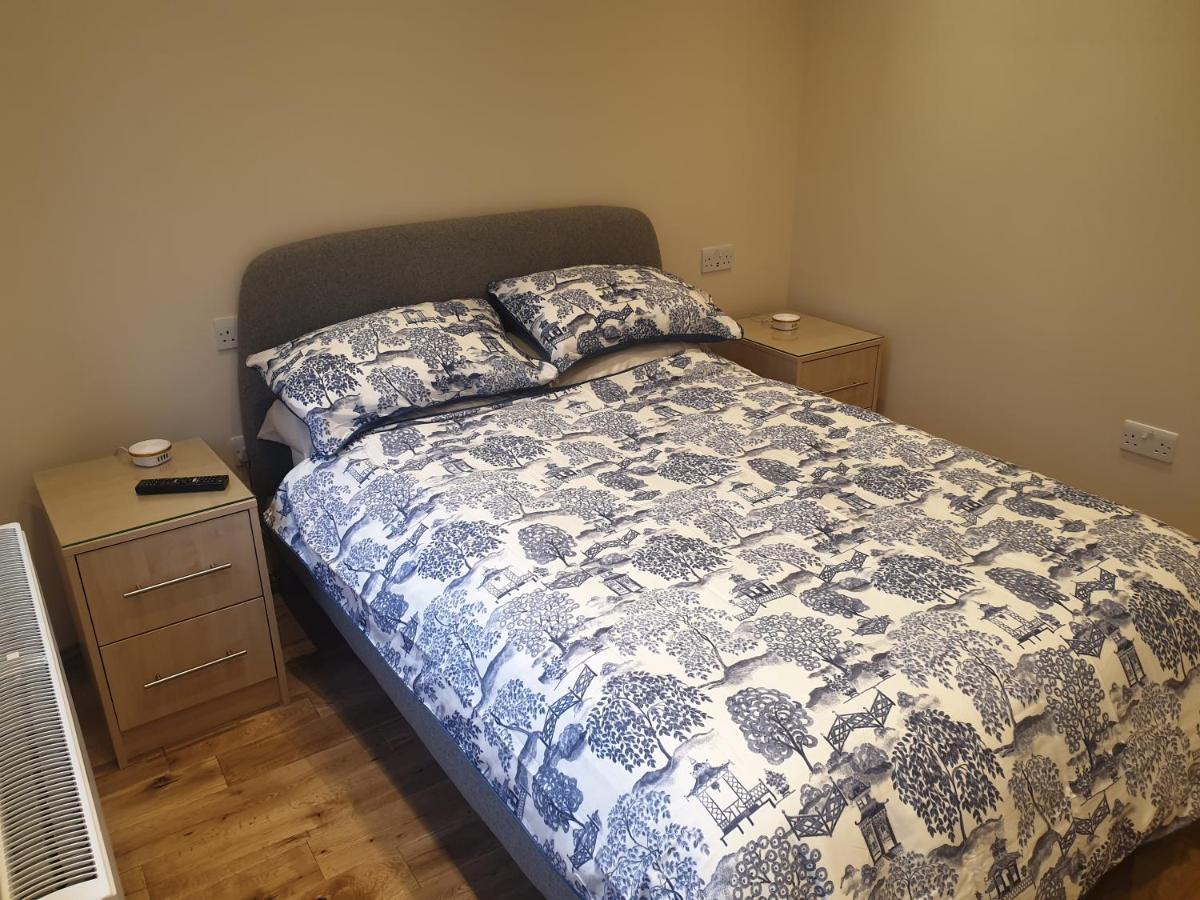 London Luxury Apartments 4 Min Walk From Ilford Station, With Free Parking Free Wifi מראה חיצוני תמונה